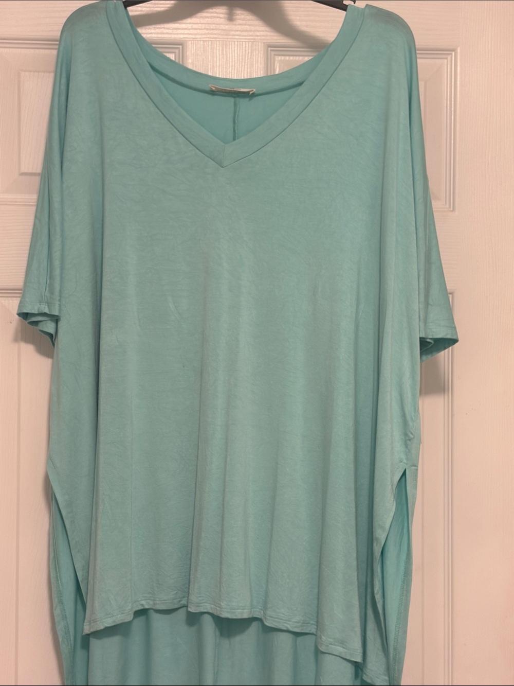 2/$10 Zenana Outfitters Relaxed V-Neck Tunic in Aqua Blue